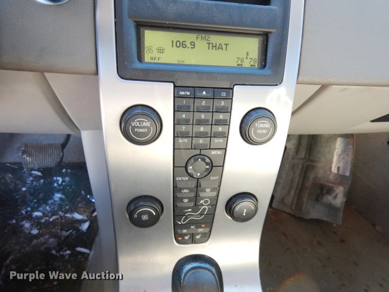 image for item DH8790 2005 Volvo V50 T5