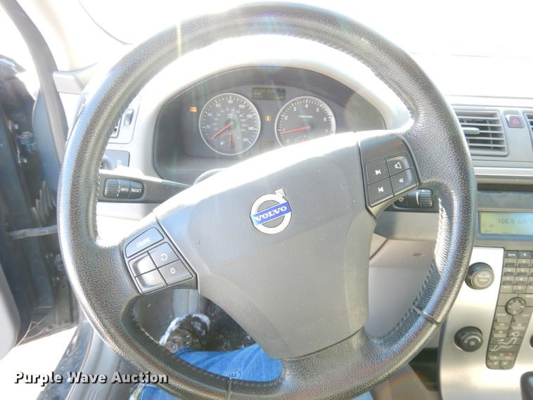 image for item DH8790 2005 Volvo V50 T5