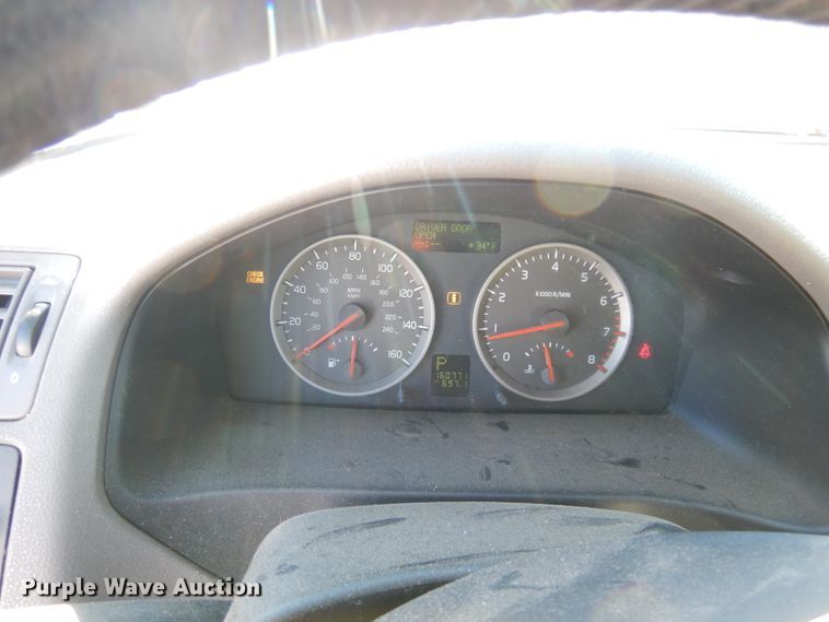 image for item DH8790 2005 Volvo V50 T5