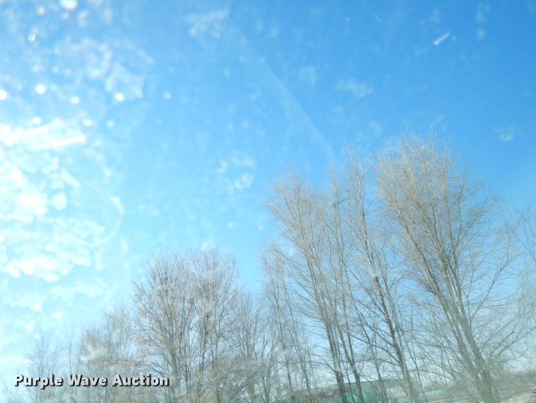 image for item DH8790 2005 Volvo V50 T5