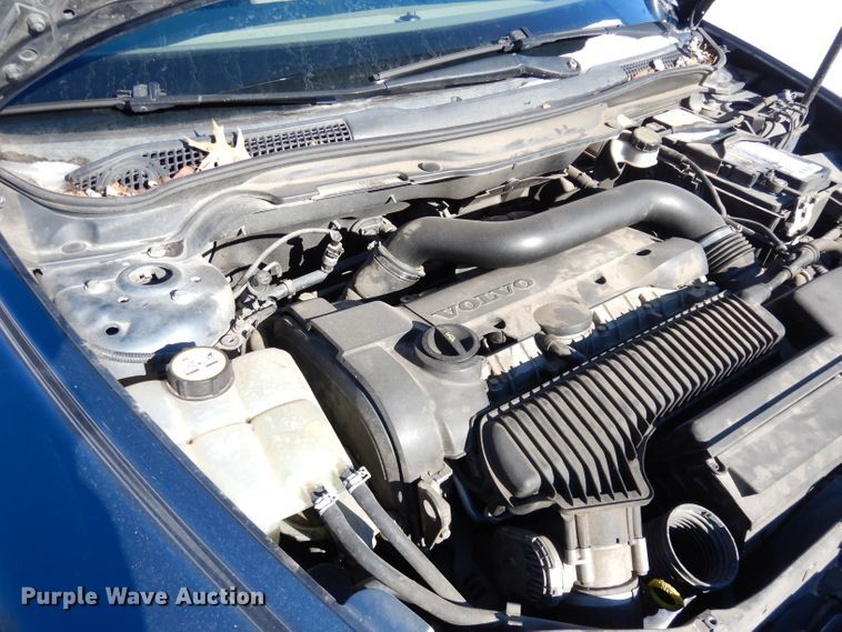 image for item DH8790 2005 Volvo V50 T5