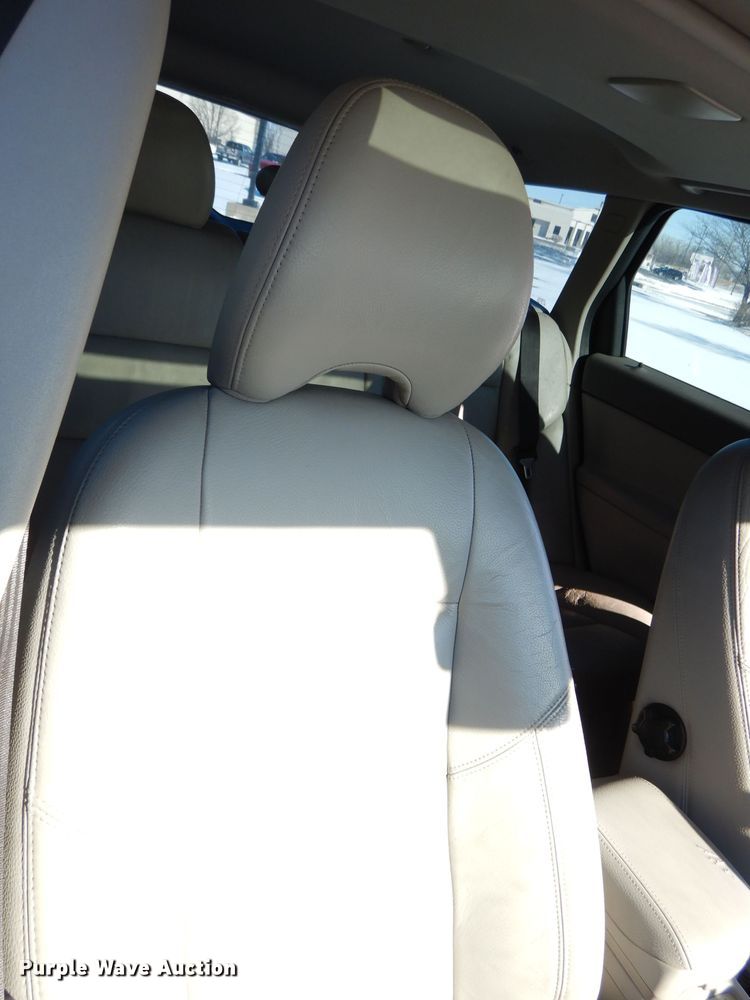 image for item DH8790 2005 Volvo V50 T5