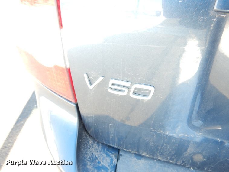 image for item DH8790 2005 Volvo V50 T5