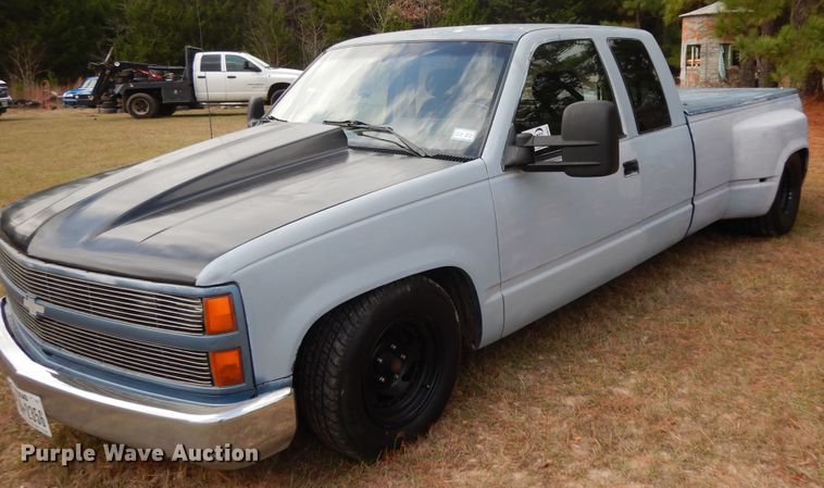 image for item DI8614 1989 Chevrolet C1500  Ext. Cab pickup truck