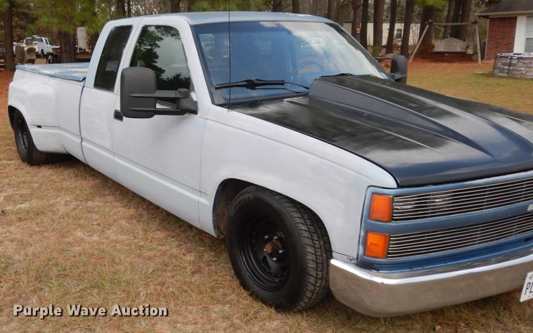 image for item DI8614 1989 Chevrolet C1500  Ext. Cab pickup truck