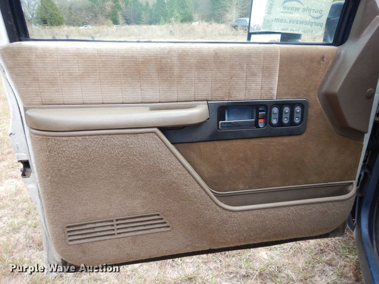 image for item DI8614 1989 Chevrolet C1500  Ext. Cab pickup truck