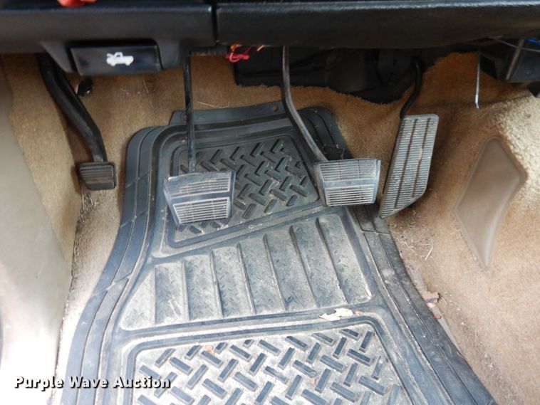 image for item DI8614 1989 Chevrolet C1500  Ext. Cab pickup truck