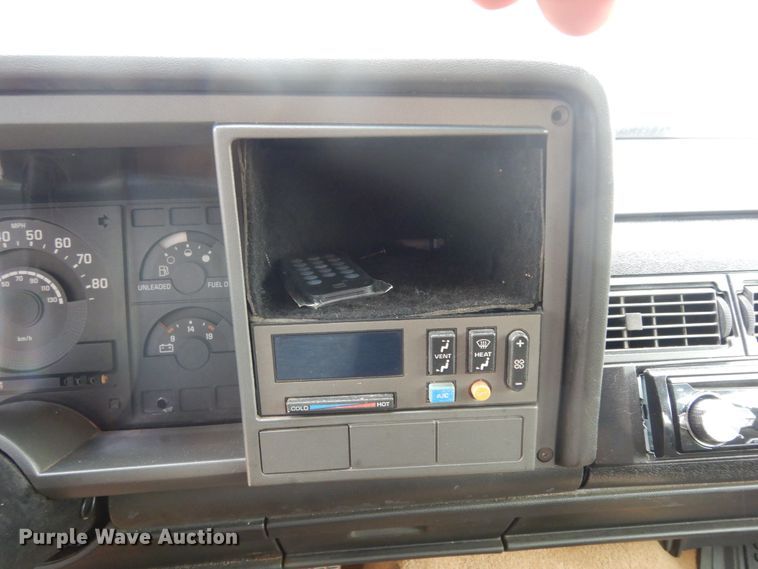 image for item DI8614 1989 Chevrolet C1500  Ext. Cab pickup truck