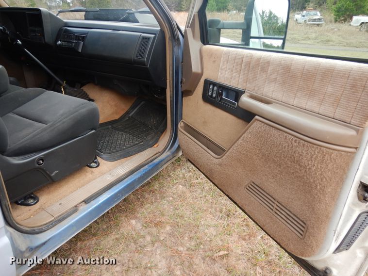 image for item DI8614 1989 Chevrolet C1500  Ext. Cab pickup truck