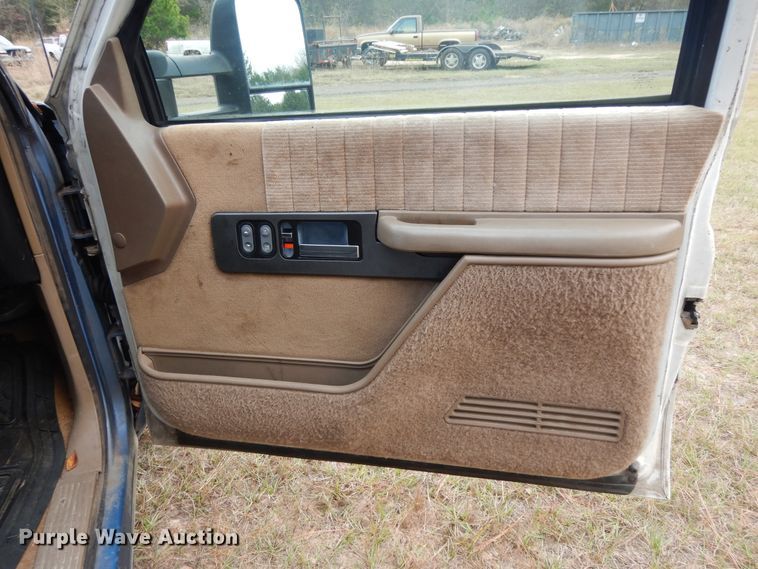 image for item DI8614 1989 Chevrolet C1500  Ext. Cab pickup truck