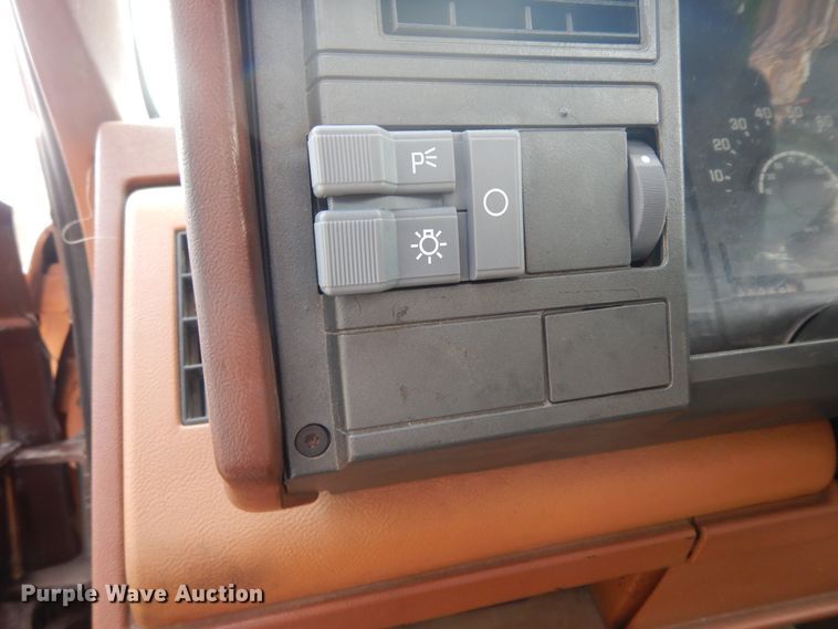 image for item DI8615 1990 Chevrolet K1500  pickup truck