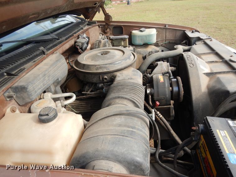 image for item DI8615 1990 Chevrolet K1500  pickup truck