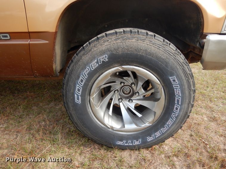 image for item DI8615 1990 Chevrolet K1500  pickup truck