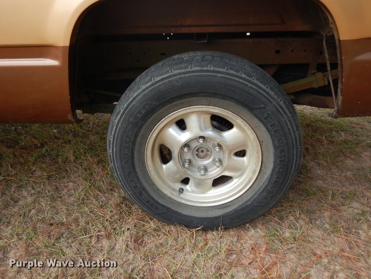 image for item DI8615 1990 Chevrolet K1500  pickup truck