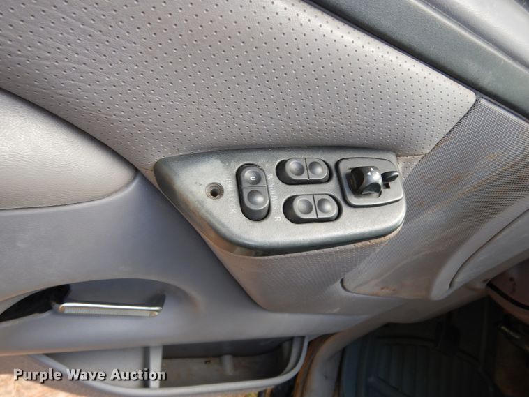 image for item DI8616 1996 Ford Bronco  SUV