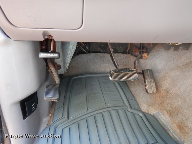 image for item DI8616 1996 Ford Bronco  SUV