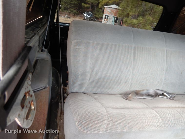 image for item DI8616 1996 Ford Bronco  SUV