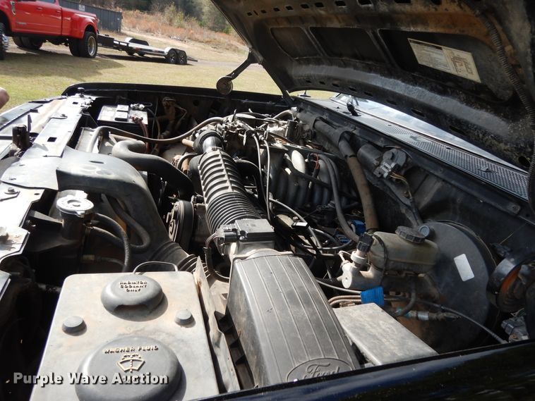 image for item DI8616 1996 Ford Bronco  SUV