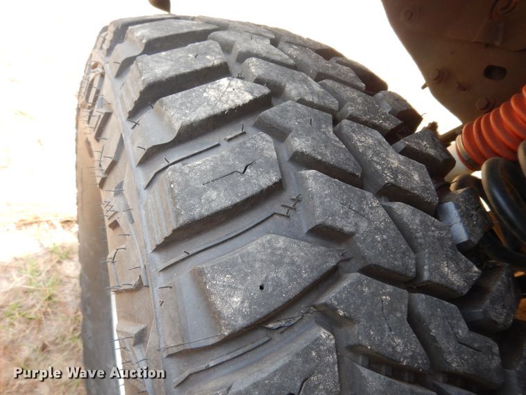 image for item DI8616 1996 Ford Bronco  SUV