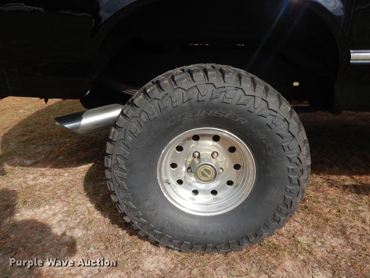 image for item DI8616 1996 Ford Bronco  SUV