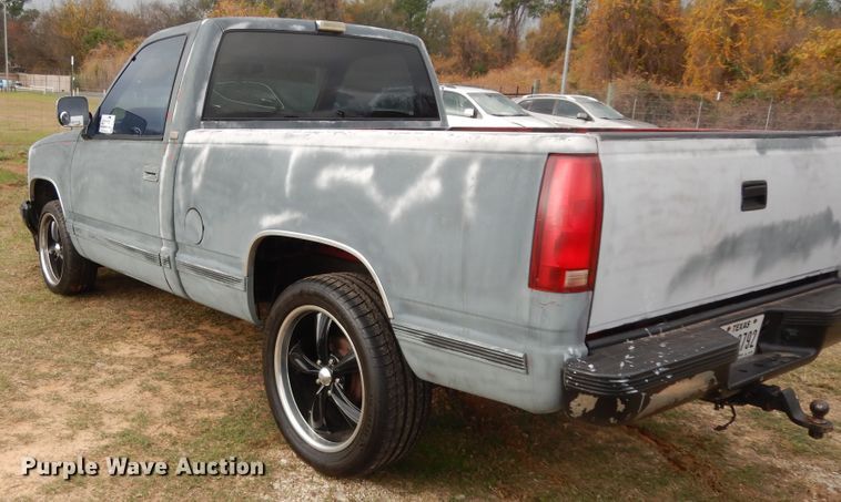 image for item DI8619 1990 Chevrolet C1500  pickup truck