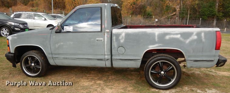 image for item DI8619 1990 Chevrolet C1500  pickup truck