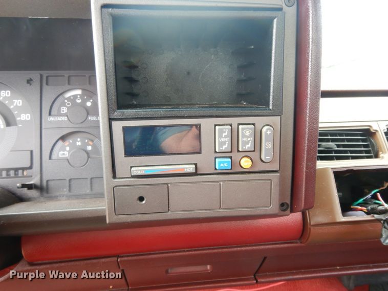 image for item DI8619 1990 Chevrolet C1500  pickup truck