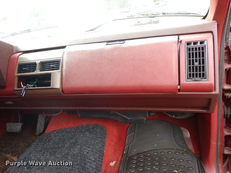 image for item DI8619 1990 Chevrolet C1500  pickup truck