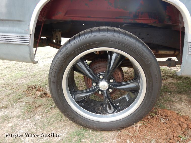 image for item DI8619 1990 Chevrolet C1500  pickup truck