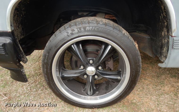 image for item DI8619 1990 Chevrolet C1500  pickup truck