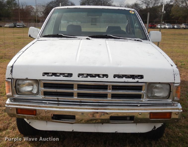 image for item DI8620 1990 Nissan  pickup truck