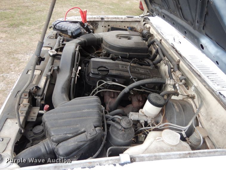 image for item DI8620 1990 Nissan  pickup truck