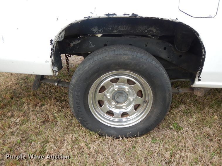 image for item DI8620 1990 Nissan  pickup truck