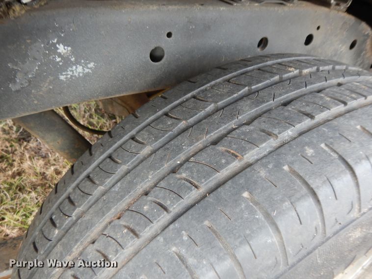 image for item DI8620 1990 Nissan  pickup truck