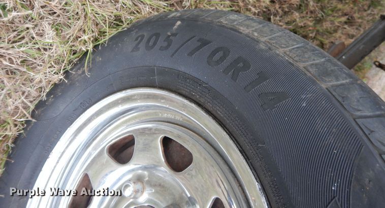 image for item DI8620 1990 Nissan  pickup truck