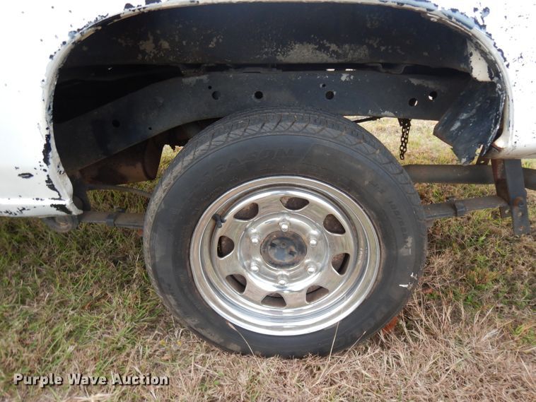 image for item DI8620 1990 Nissan  pickup truck