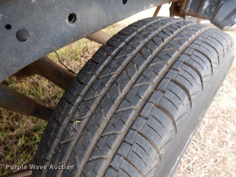 image for item DI8620 1990 Nissan  pickup truck