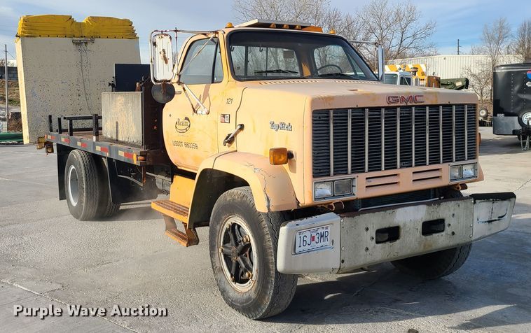 image for item DJ1625 1989 GMC C7000  flatbed truck