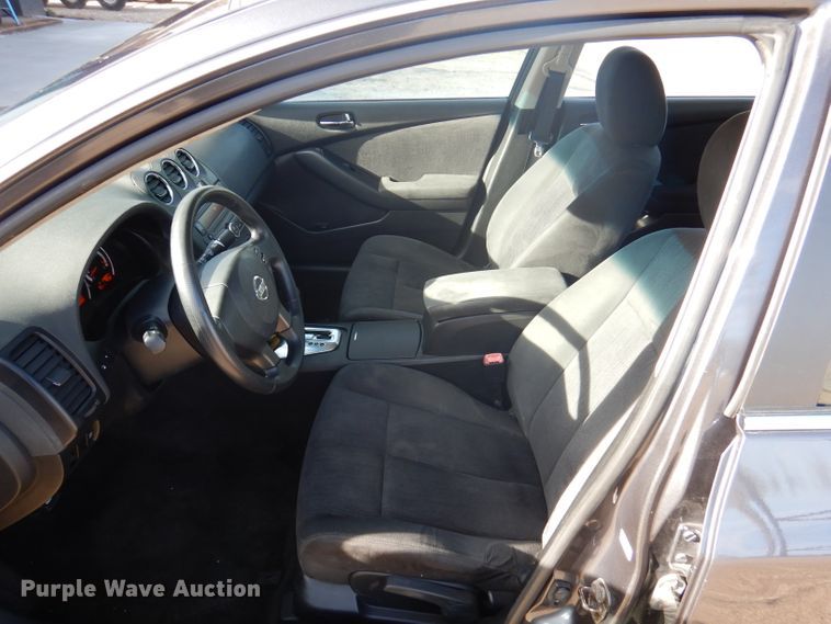 image for item DJ3790 2010 Nissan Altima 2.5S