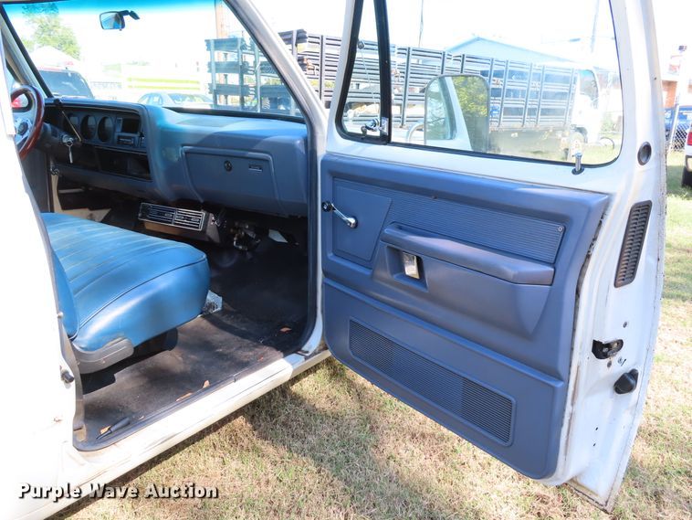 image for item DJ7430 1987 Dodge D150  pickup truck