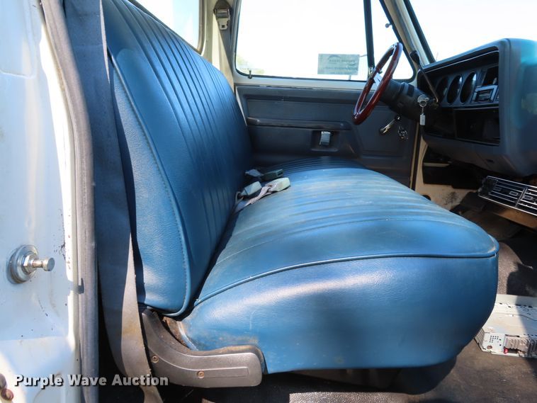 image for item DJ7430 1987 Dodge D150  pickup truck