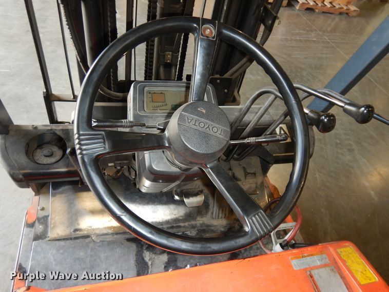 image for item DJ7497 Toyota 5FBE18  forklift