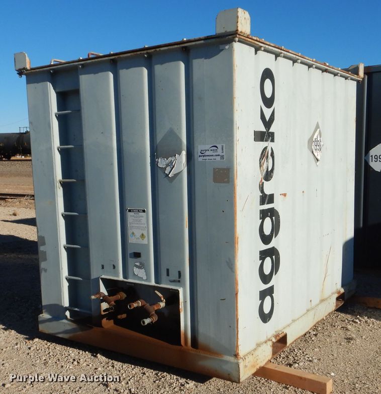 image for item DJ8902 Aggreko  fuel tank