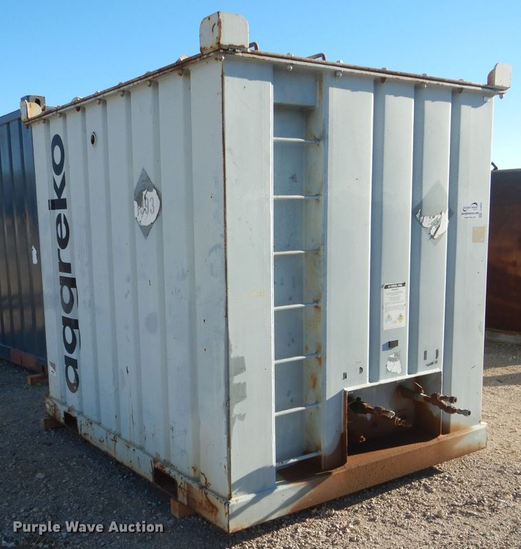 image for item DJ8902 Aggreko  fuel tank