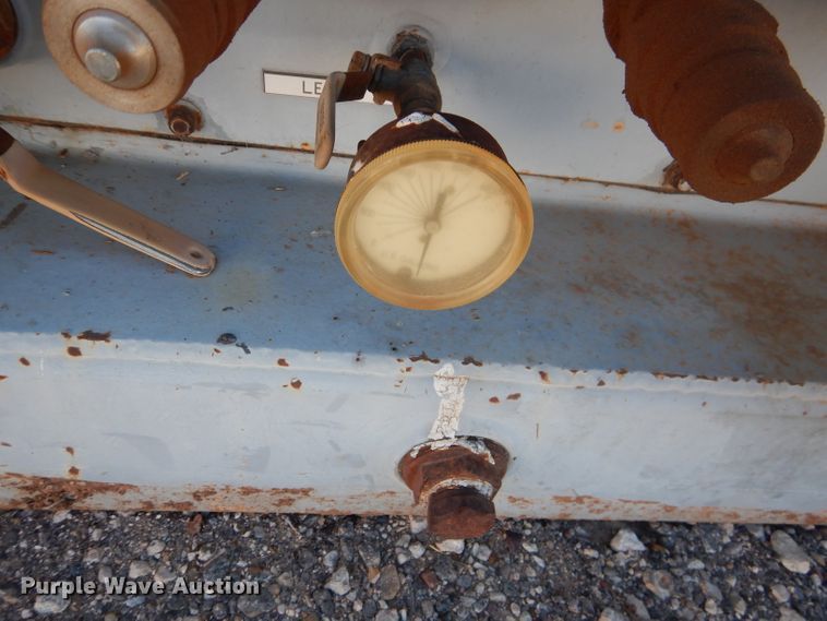 image for item DJ8905 Aggreko  fuel tank