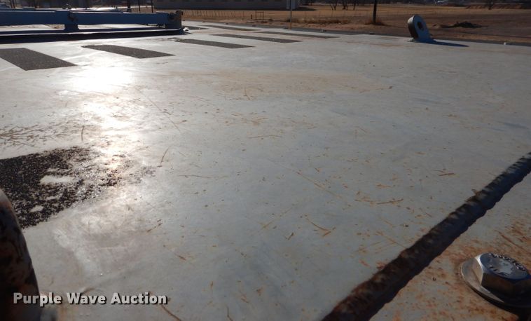 image for item DJ8905 Aggreko  fuel tank