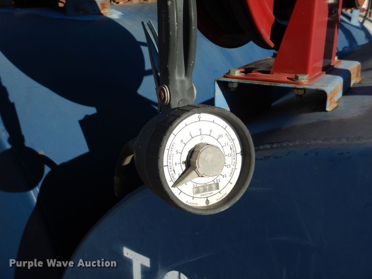 image for item DJ8907 Buffalo  hydraulic oil tank