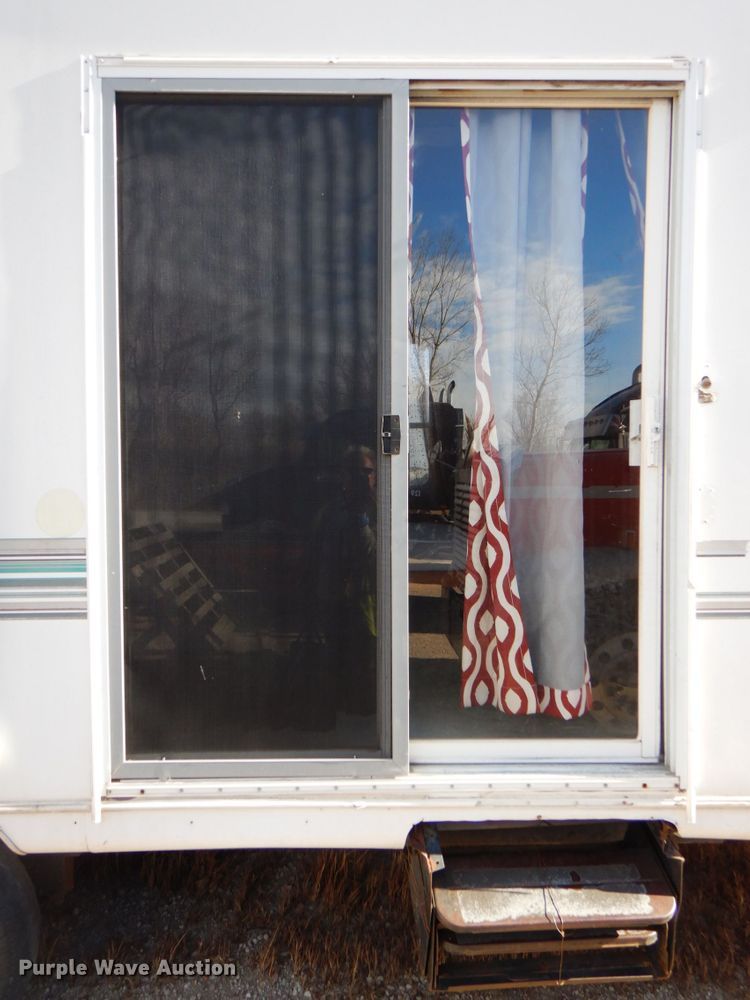 image for item DK8708 1999 Franklin  camper