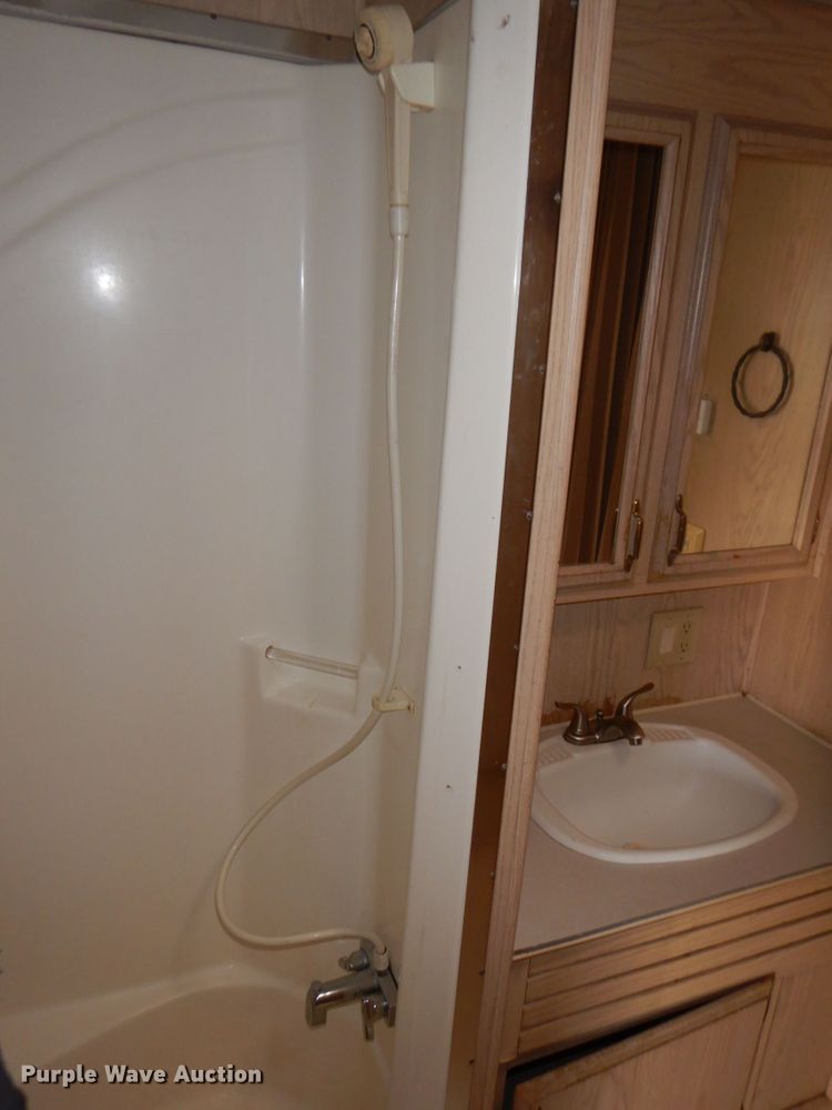 image for item DK8708 1999 Franklin  camper