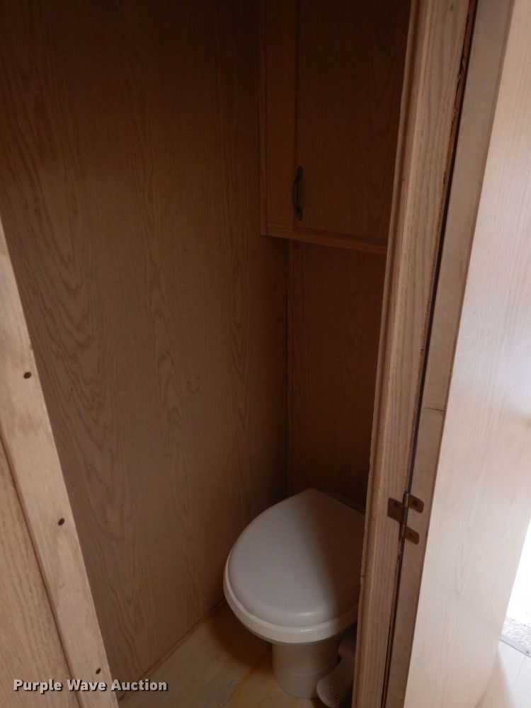 image for item DK8708 1999 Franklin  camper